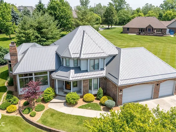 4416 Lakeshore Dr, Kokomo, IN 46901