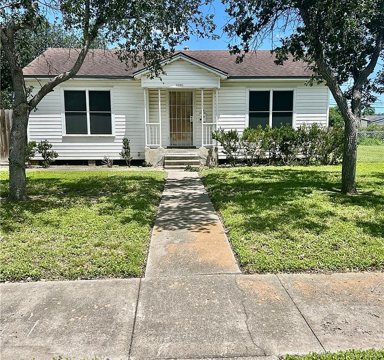 1st image of 4902 Hakel Dr