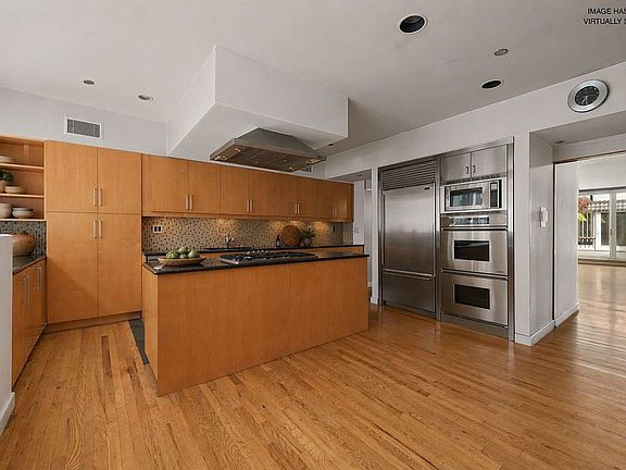 3rd image of 175 Pacific St #1