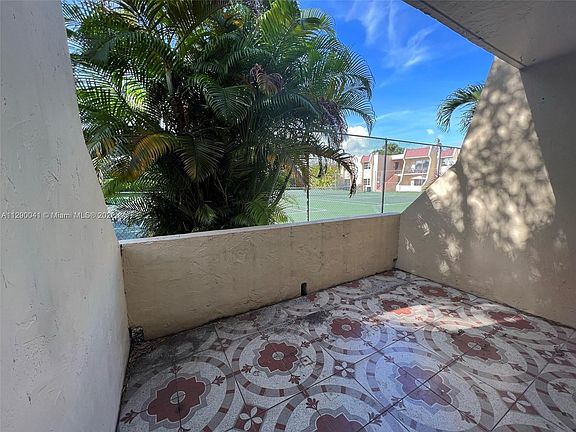 4th image of 13811 SW 90th Ave APT H105