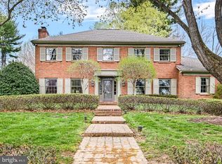 4001 Lakeview Dr, Wilmington, DE 19807