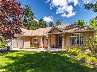 9 Fairway Ct, Oro Medonte, ON L0L2L0