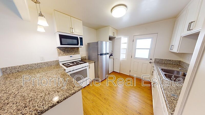 1st image of 429 20th St