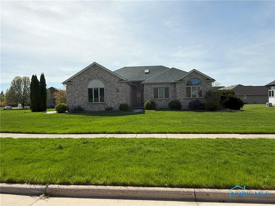 1st image of 616 Pine Valley Dr