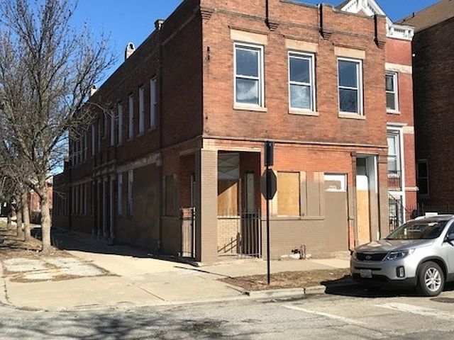 1st image of 2658 W 21st Pl