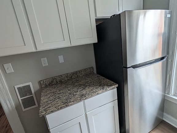 5th image of 83 Sachem St #2