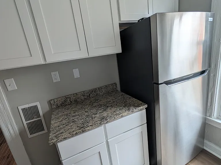 83 Sachem St #2 — Photo 5