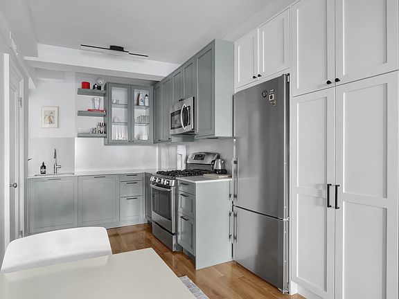 4th image of 260 W End Ave APT 4D