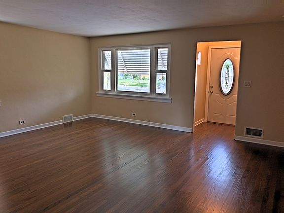 5th image of 205 S Elmwood Ave
