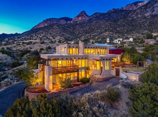 39 Tierra Monte St NE, Albuquerque, NM 87122