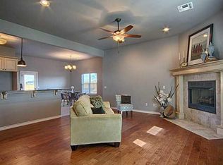 105 Shannon Way, Mustang, OK 73064