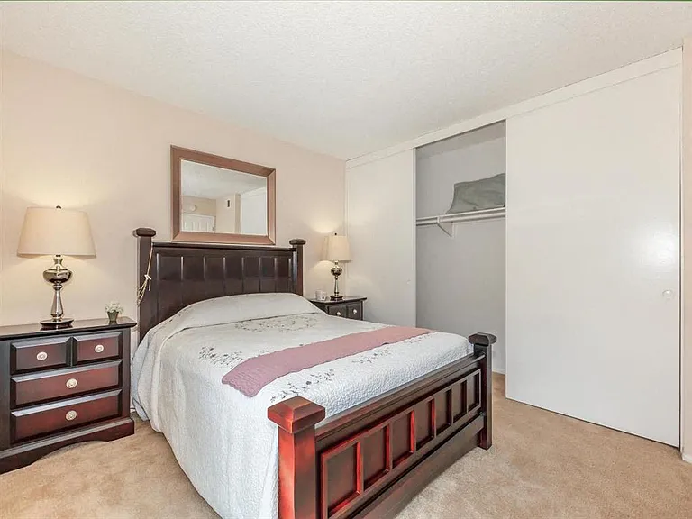 Briarwood Apartments — Photo 44