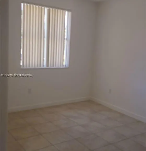 2551 SE 16th Ter #202 — Photo 19