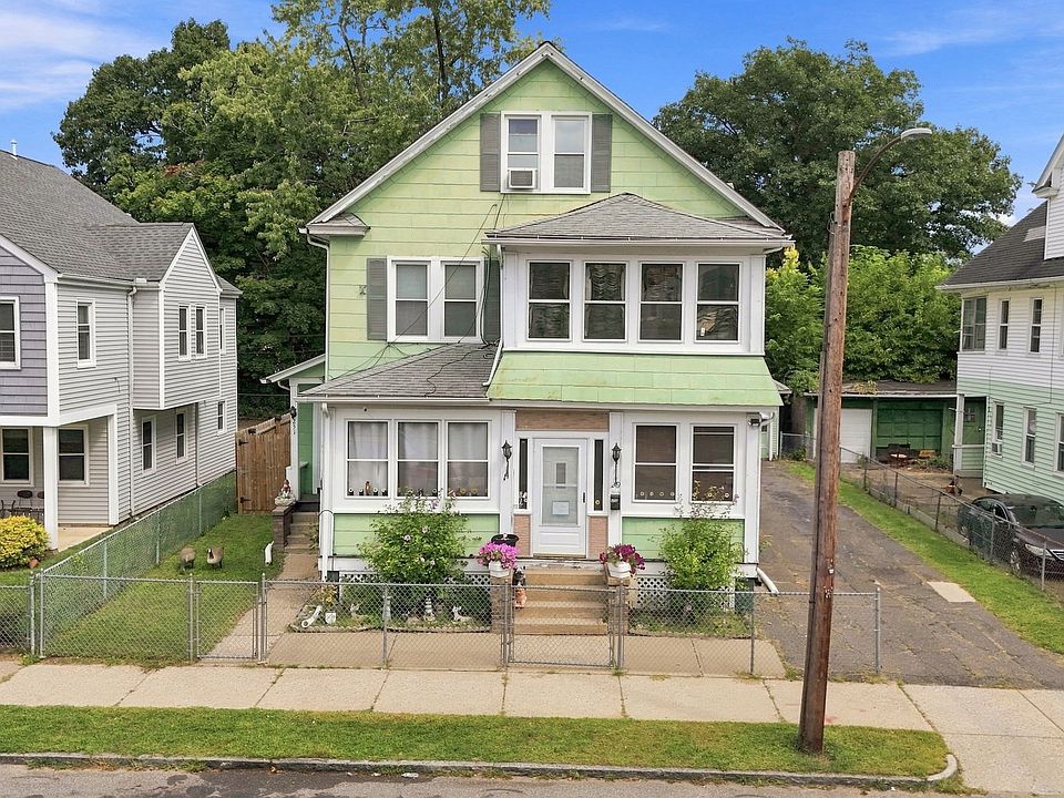 1st image of 249-249 College St #251
