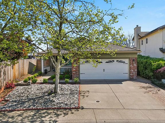 5th image of 853 Rathbone Cir