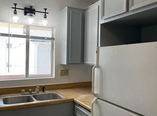 2037 Diamond St, San Diego, CA 92109