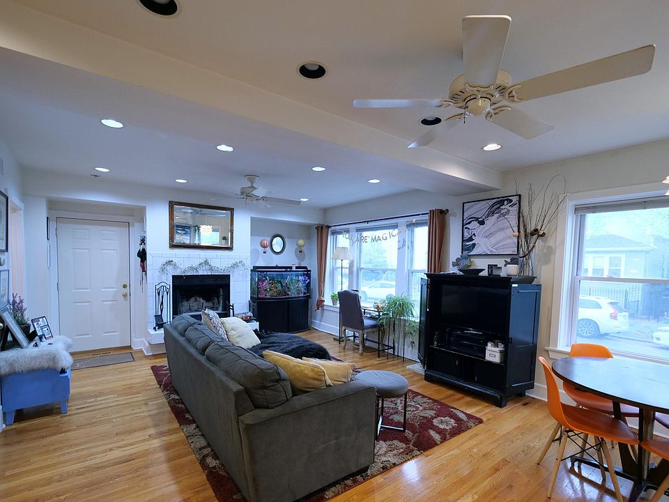 1st image of 2237 W Barry Ave #1