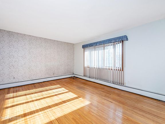 3rd image of 136 8th Ave