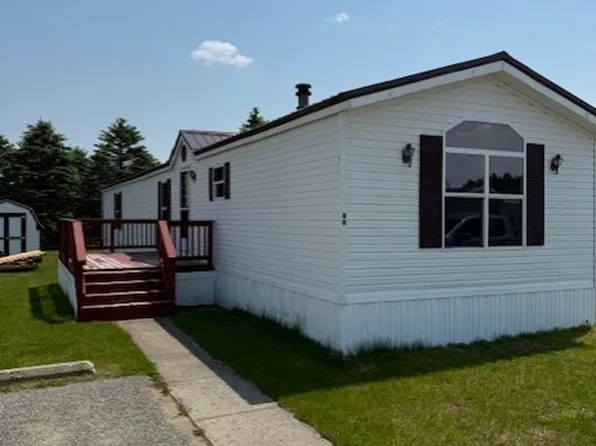 17330 Honor Hwy, Interlochen, MI