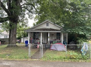 804 Virginia Ave NW, Harriman, TN 37748