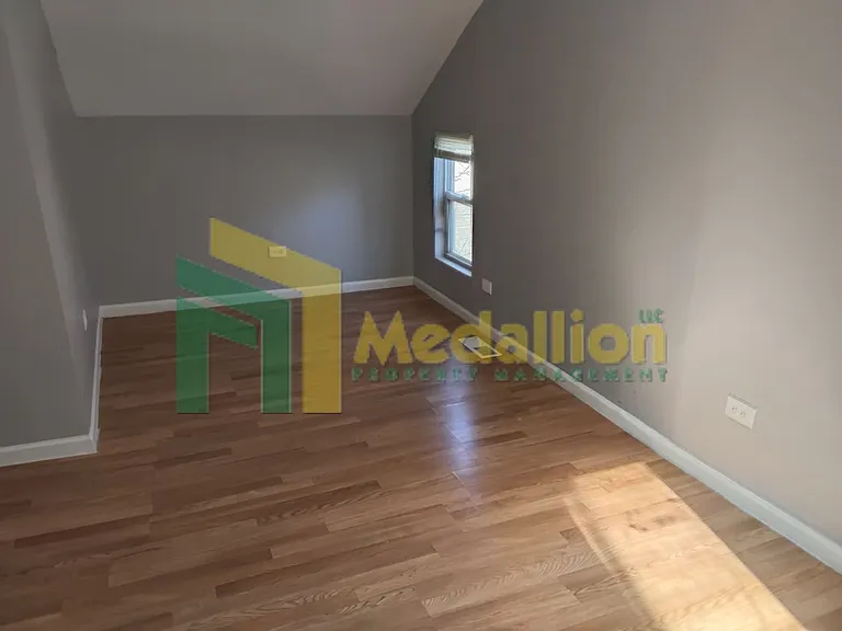 1241 N Ashland Ave #2 — Photo 37