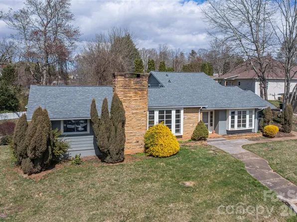 1159 N Main St, Waynesville, NC 28786