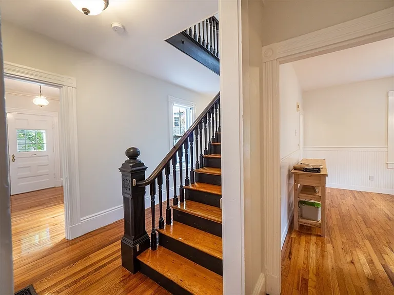 12 Adella Pl — Photo 13