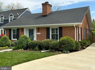 2405 Crest St, Alexandria, VA 22302