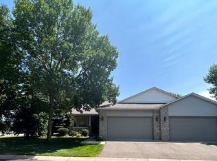 811 Woodduck Dr, Woodbury, MN 55125