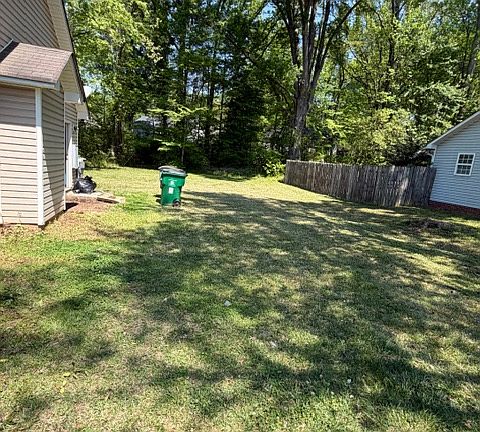 2nd image of 5200 Milhaven Ln