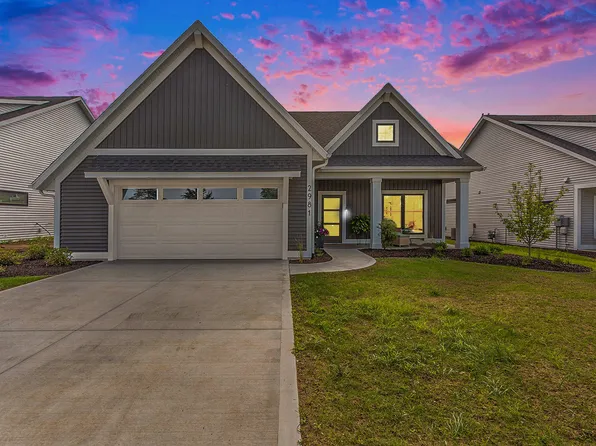 2992 Osprey Dr #14, Hudsonville, MI 49426