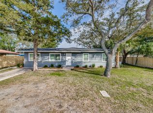 1029 Penman Rd, Jacksonville Beach, FL 32250