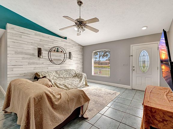 3rd image of 311 SE Navy Avenue
