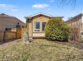 4106 38th St NW, Edmonton, AB T6L 5E4