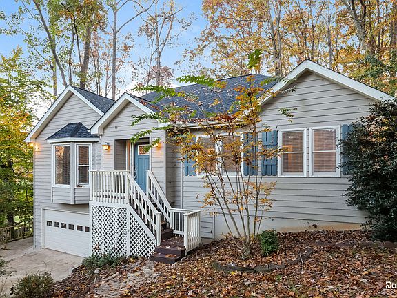 3rd image of 2010 Golden Ridge Cir