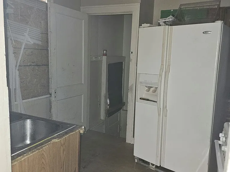 130 S Cleveland St — Photo 3