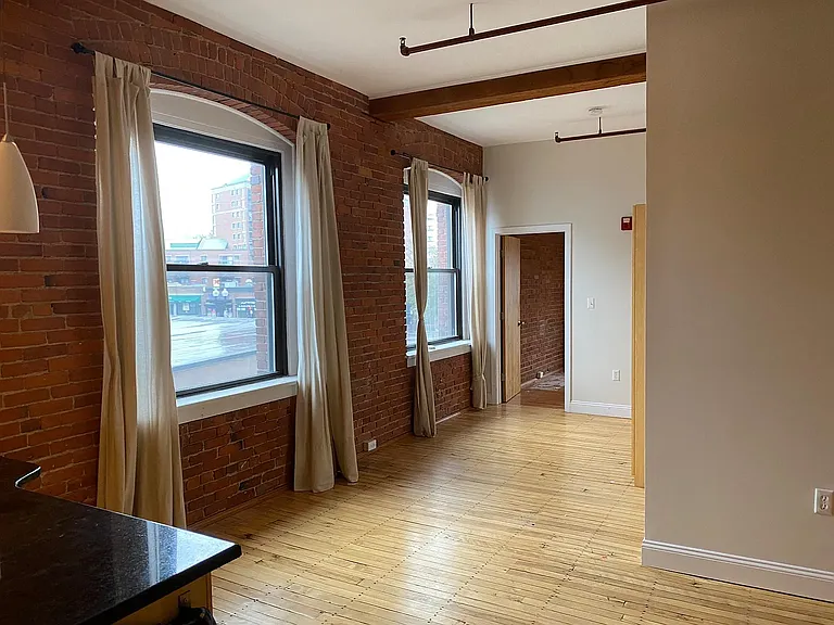 244 Brighton Ave #206 — Photo 12