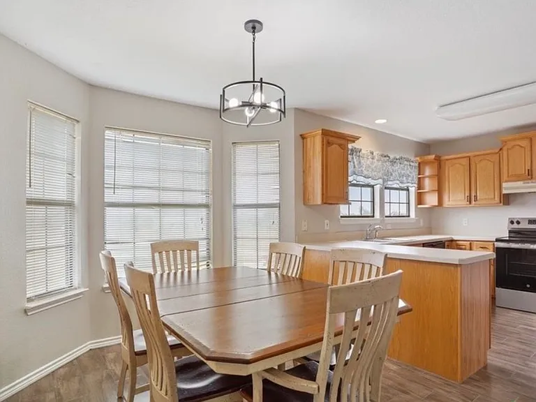 8600 Five Wells Rd — Photo 6