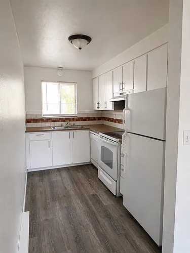 1212 S Kinney Way Photo 1