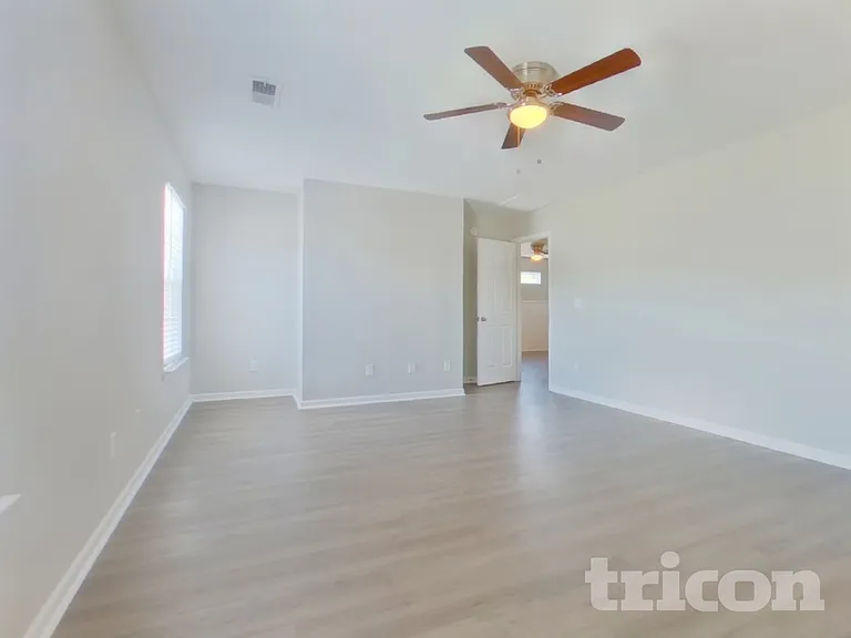 234 Blazer Dr — Photo 8