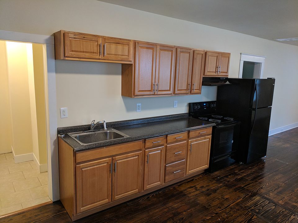 1st image of 1711 N 23rd St