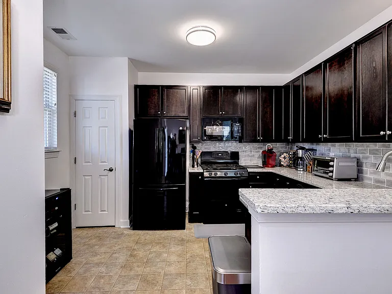 4314 Casey Blvd — Photo 5