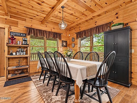 2nd image of 3521 Sand Ridge Way