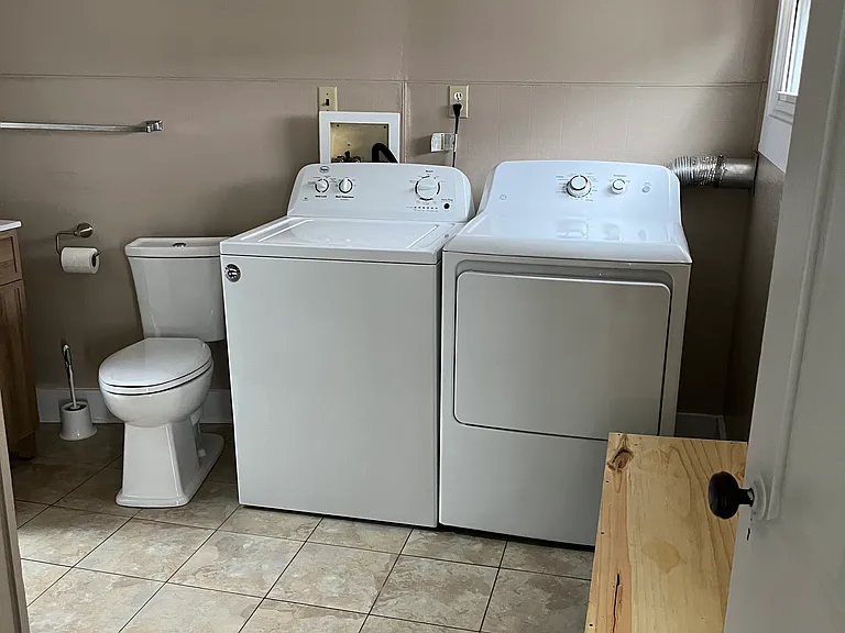 686 E Front St #202 — Photo 5