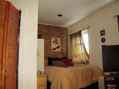 2nd image of 925 W Schubert Ave #3C