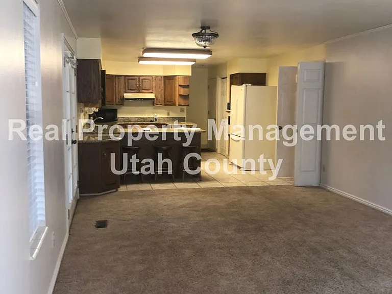 1639 N 1200th St E — Photo 19