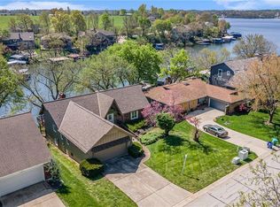 484 N Winnebago Dr, Lake Winnebago, MO 64034