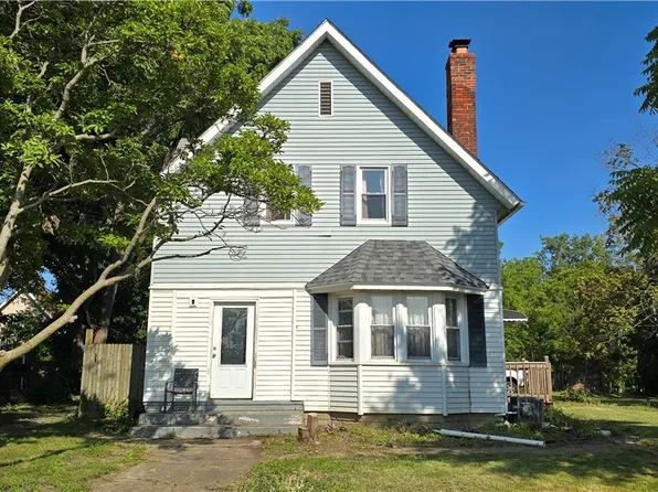 1518 Middle Ave, Elyria, OH 44035