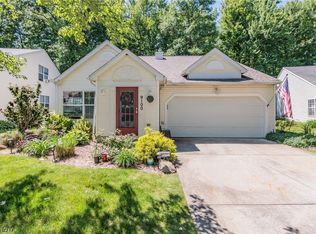 9100 Fern Cv W, Olmsted Falls, OH