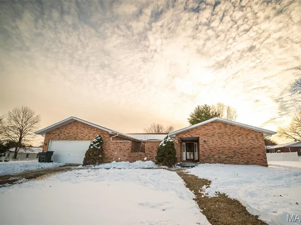 123 Jefferson Dr, Waterloo, IL 62298